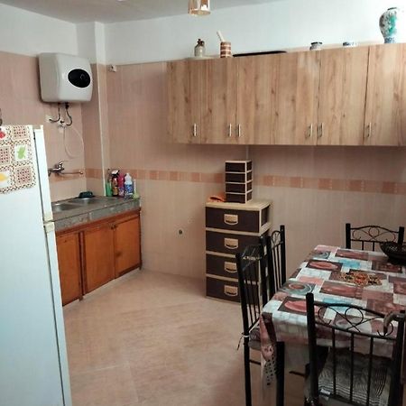 Appartement Meuble Bien Situe A 阿加迪尔 外观 照片